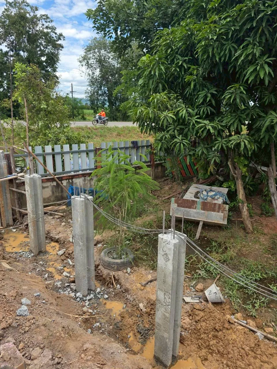 เตรียมพื้น บดอัดฐานรองรับ