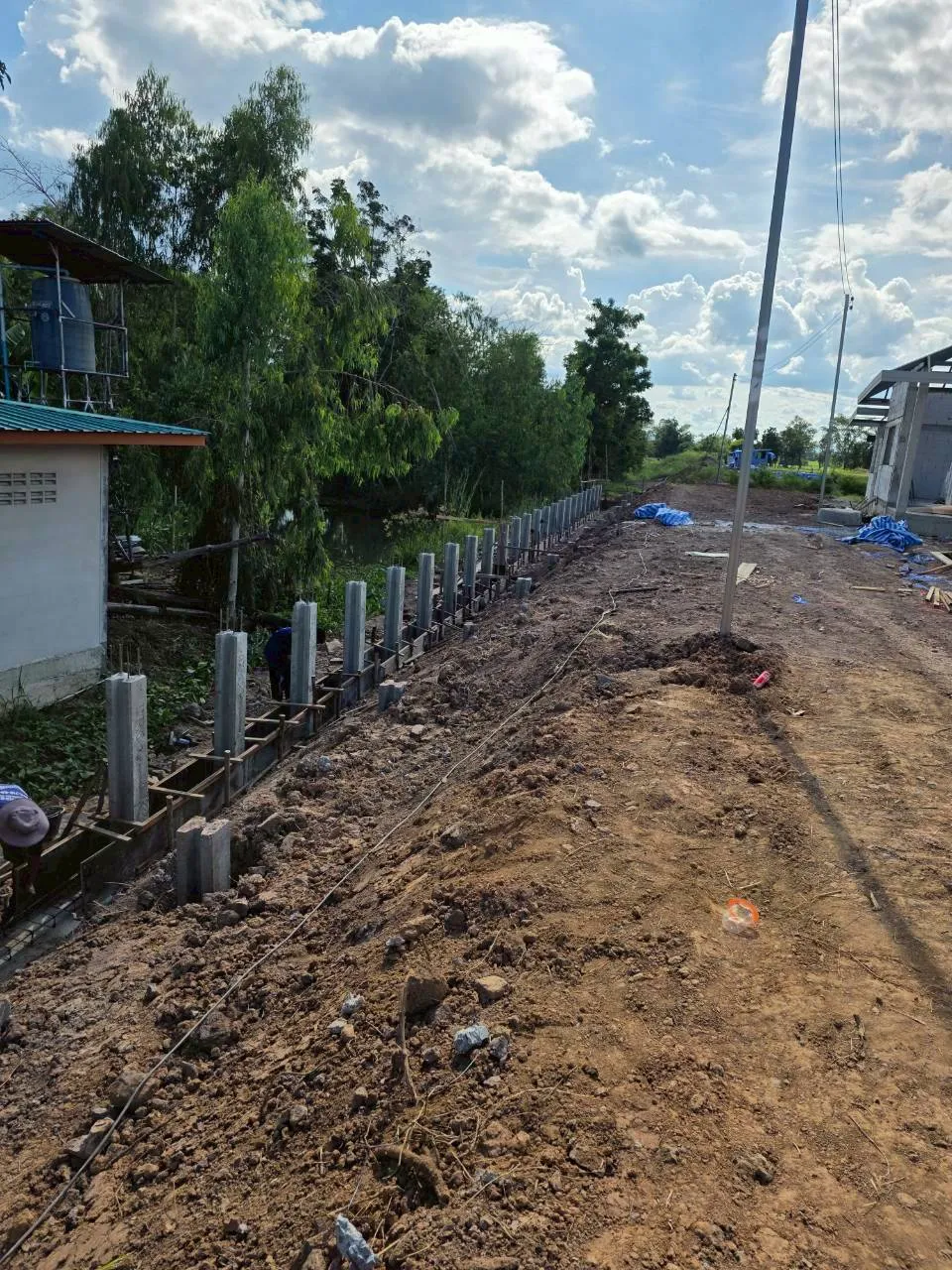 เตรียมพื้น บดอัดฐานรองรับ