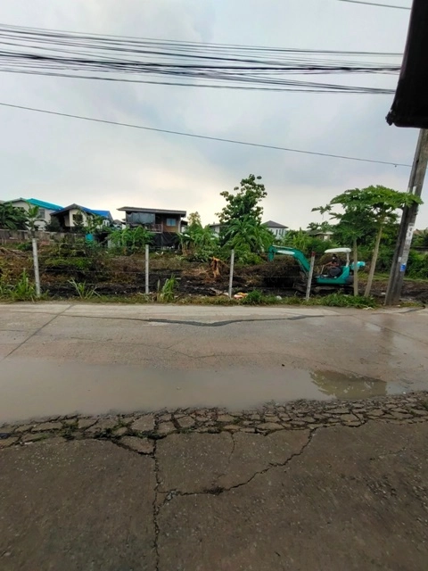 ซอยสุรานิเวศน์ บางกร่าง