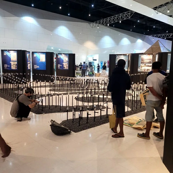 ขนเศษวัสดุก่อสร้าง ที่ เมืองทองธานี ลำดับที่ 399