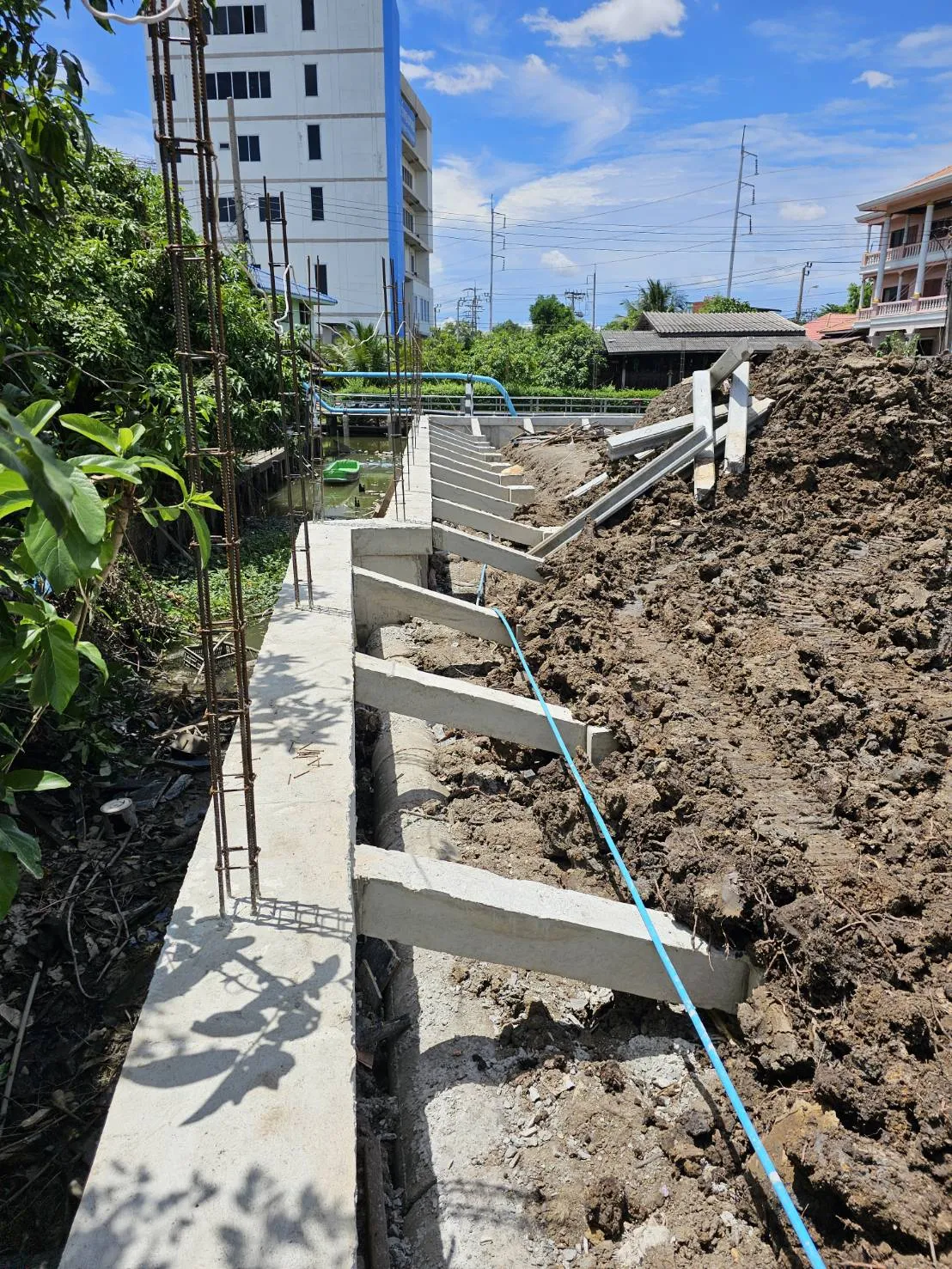 ทุบ รื้อถอนบ้าน และอาคาร