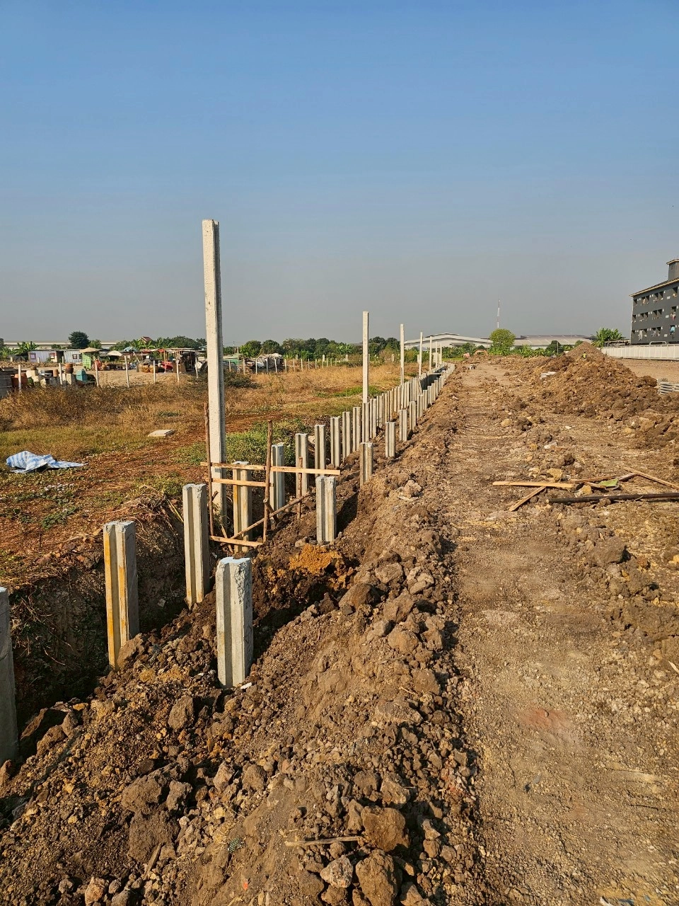 ทุบ รื้อถอนบ้าน และอาคาร