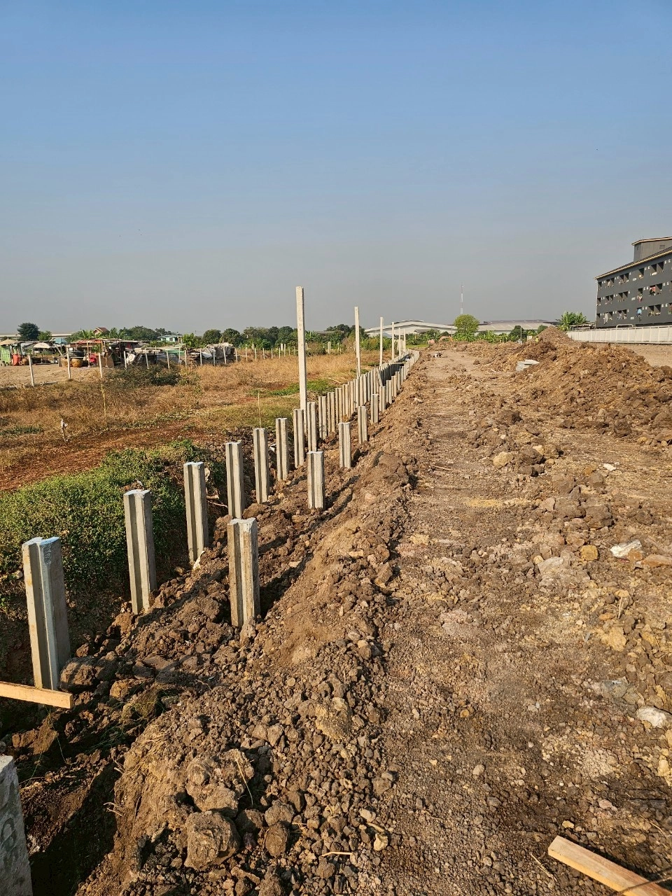 ทุบ รื้อถอนบ้าน และอาคาร